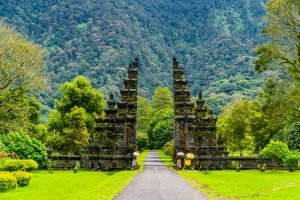 Bali Honeymoon Tour Package – Romantic Beaches, Resorts & Vacation Guide