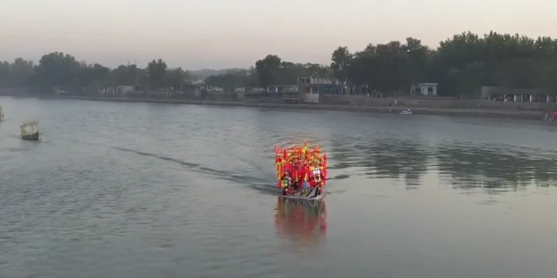 Boating on Qabil River