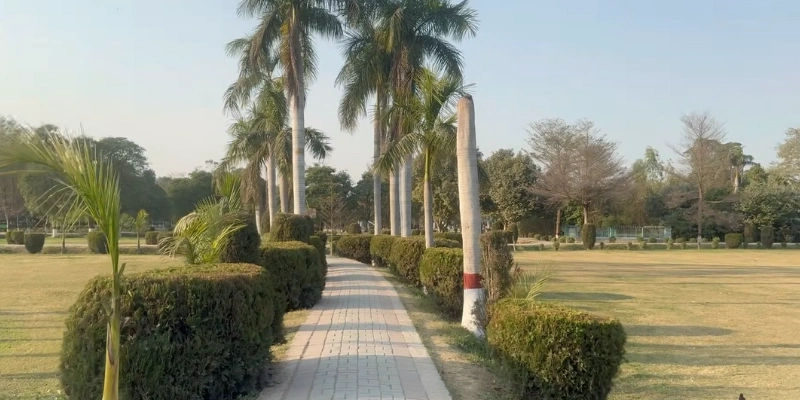 Gatwala Wildlife Park, Faisalabad)