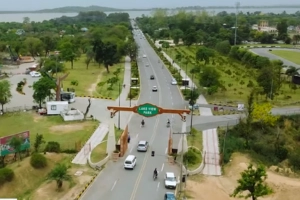Lake View Park Islamabad – Affordable Fun, Family Rides & Picnic Spots