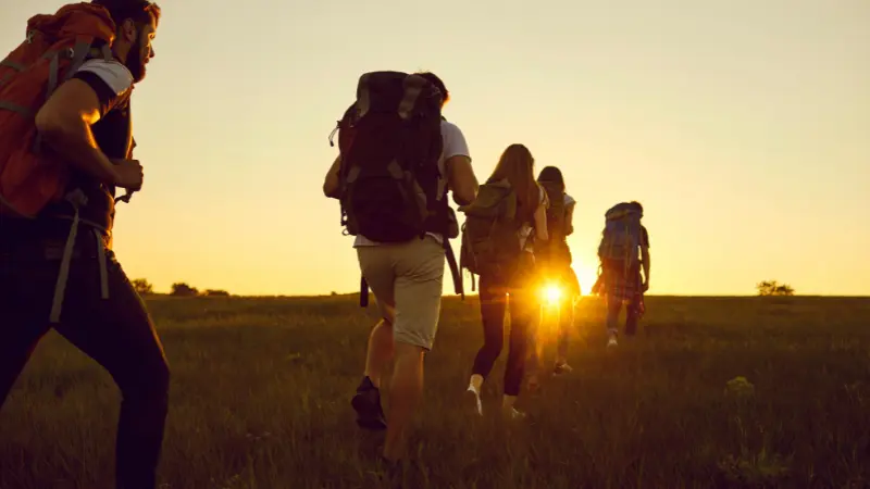 Pros and Cons Of Hiking