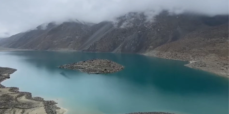 Raft the Indus River
