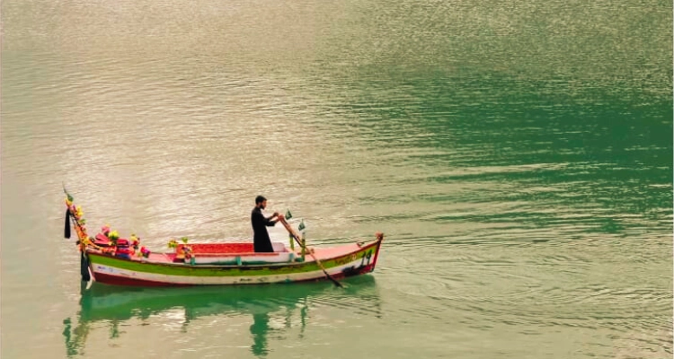 boating at saif ul malook lake